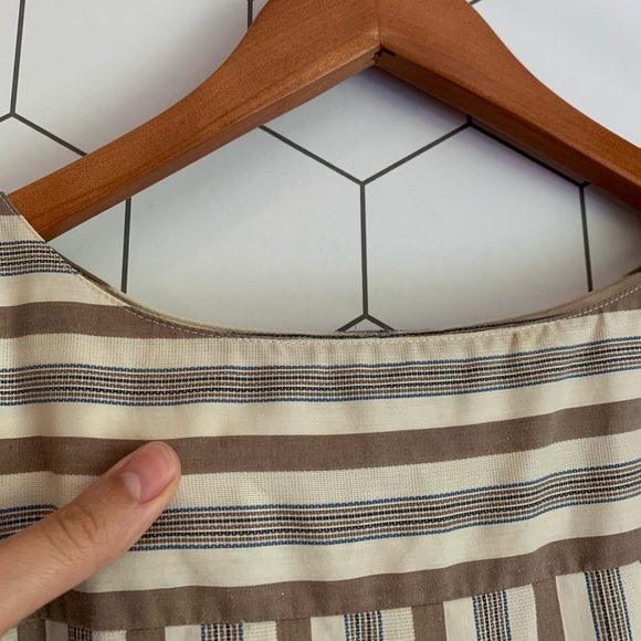 Veeko neutral striped a line dress - Picture 6 of 7